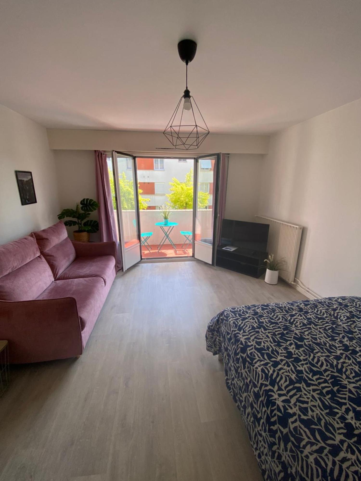 Grand Studio Avec Balcon -4 Personnes-Disneyland- Paris A 10 Minutes Thorigny-sur-Marne Eksteriør billede